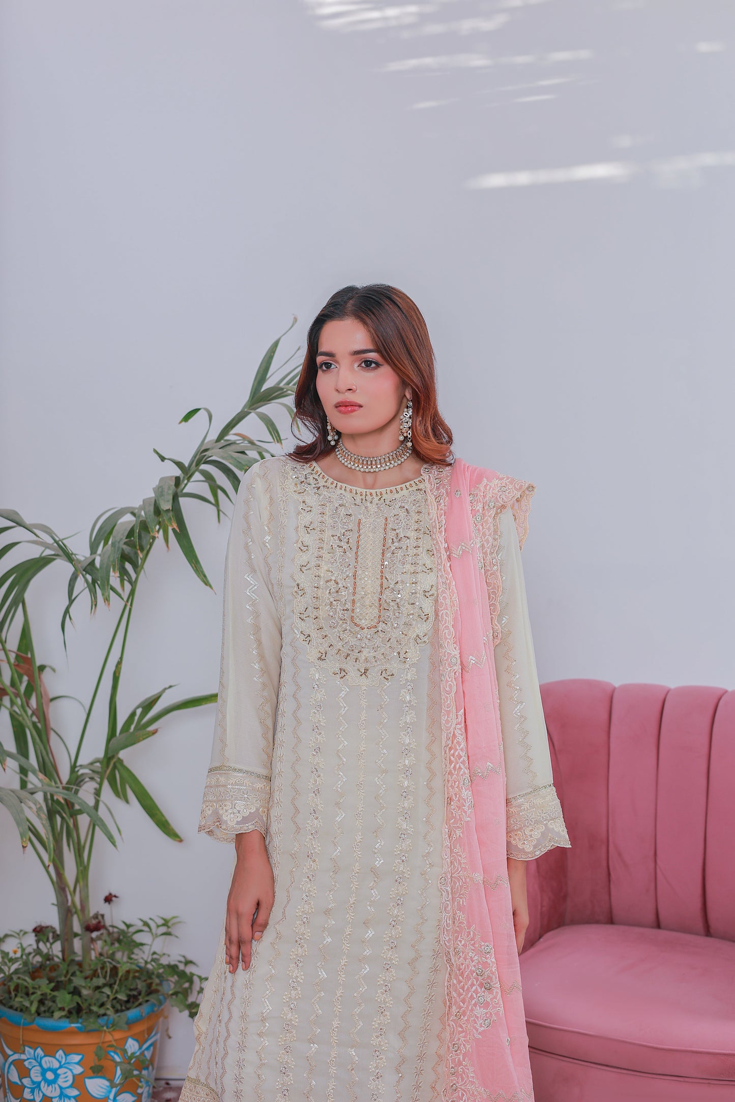 Mahpara 03-Piece Embroidered Pista Chiffon Suit