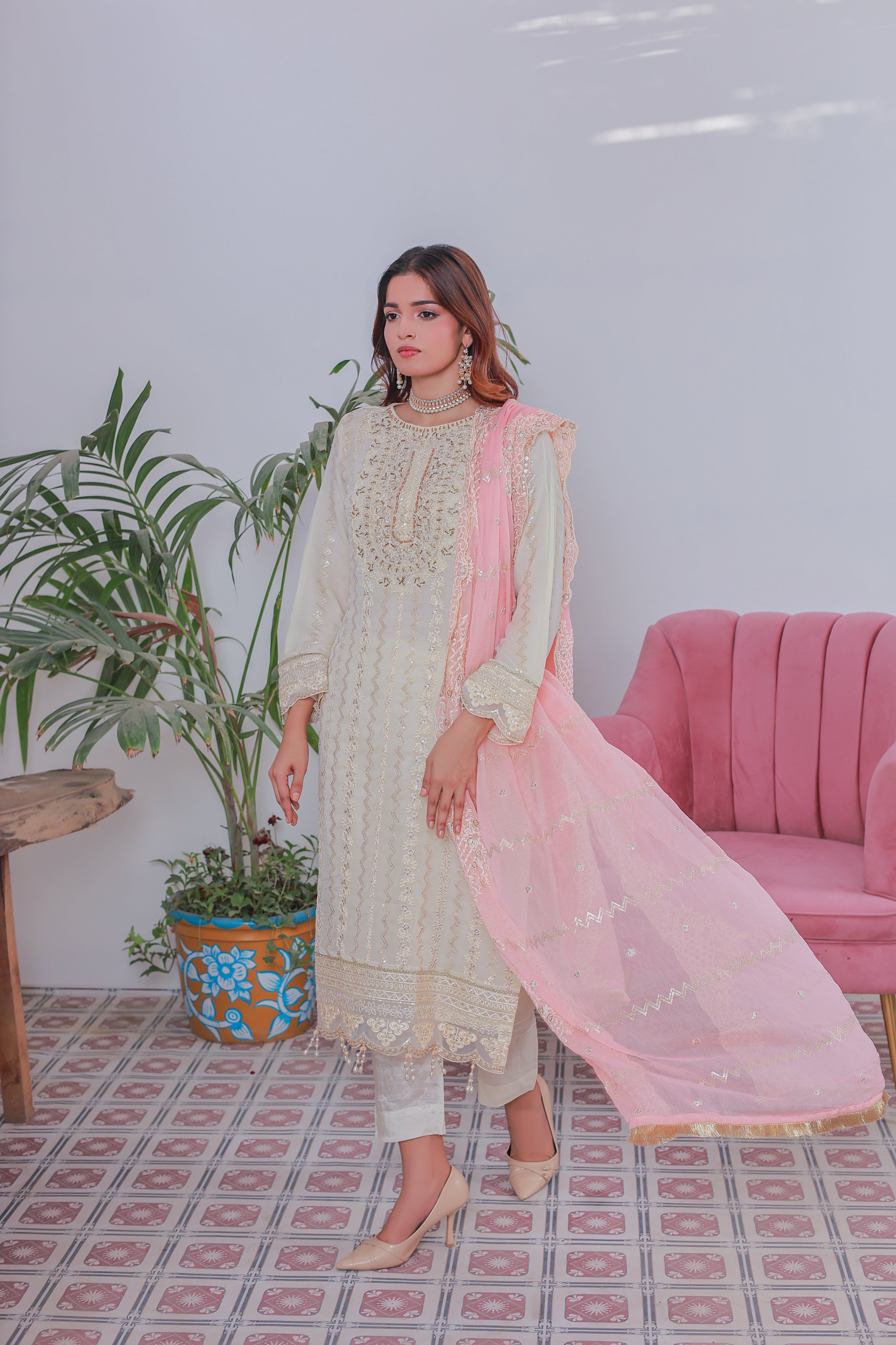 Mahpara 03-Piece Embroidered Pista Chiffon Suit