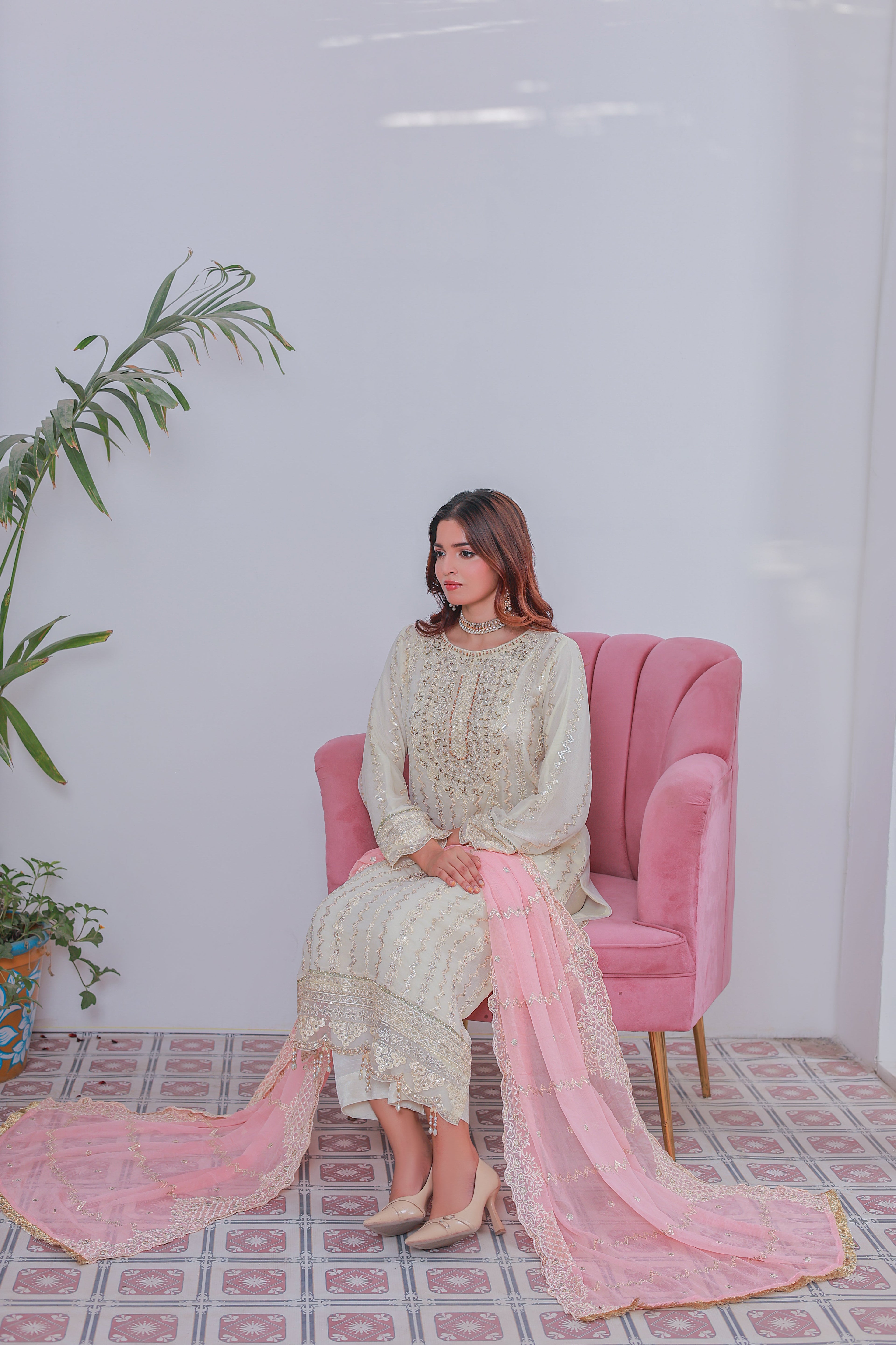 Mahpara 03-Piece Embroidered Pista Chiffon Suit